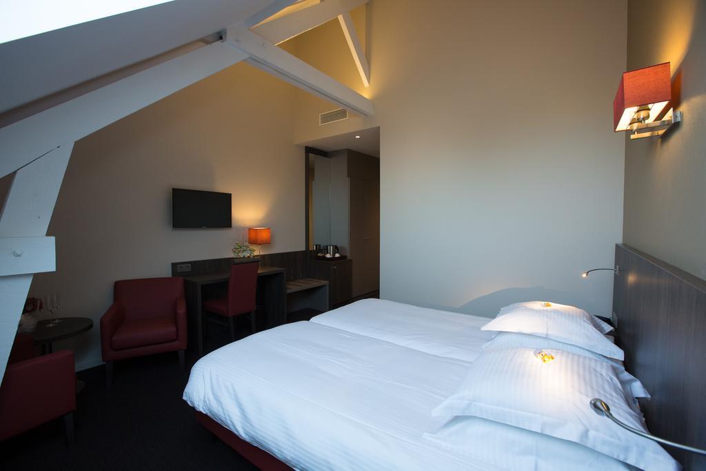 Albion Hotel Ieper Pokoj fotografie